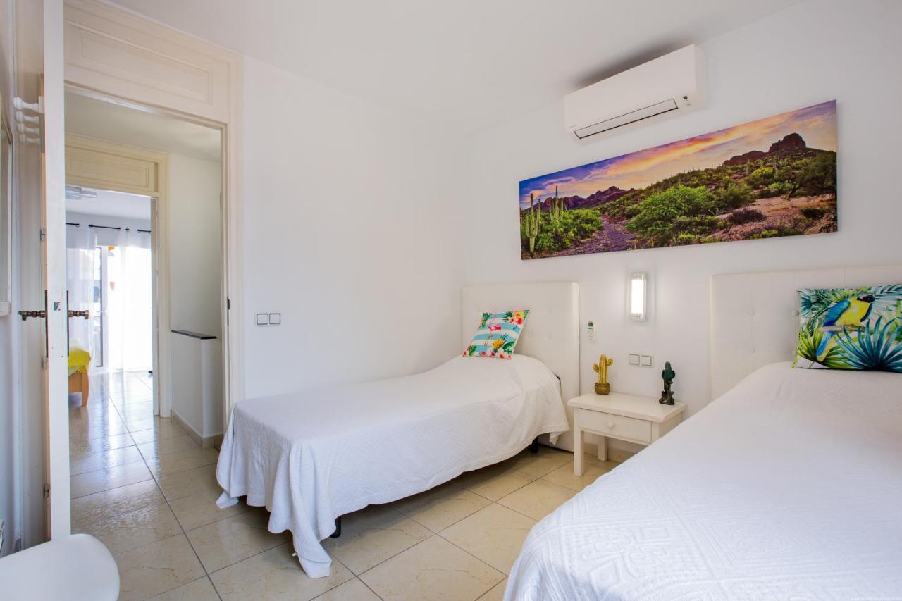 Go2Tenerife Tropicana Villa Santiago 2 プラヤ・デ・ラス・アメリカス エクステリア 写真